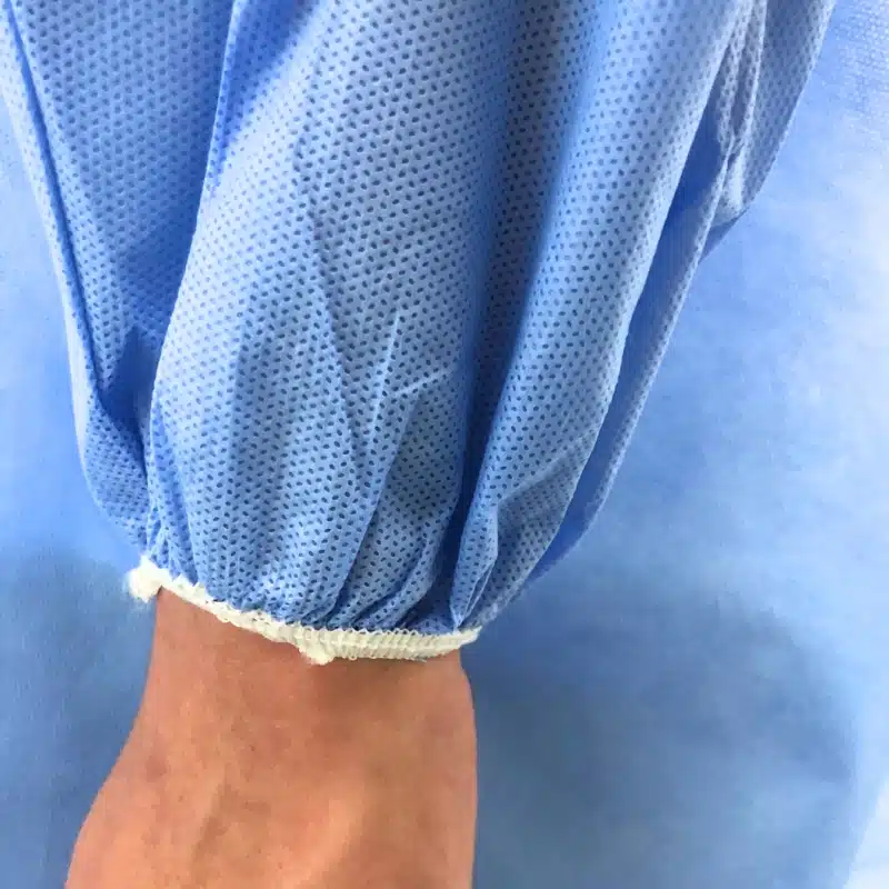 AAMI level 3 non woven SMMS gown - Imagem 8