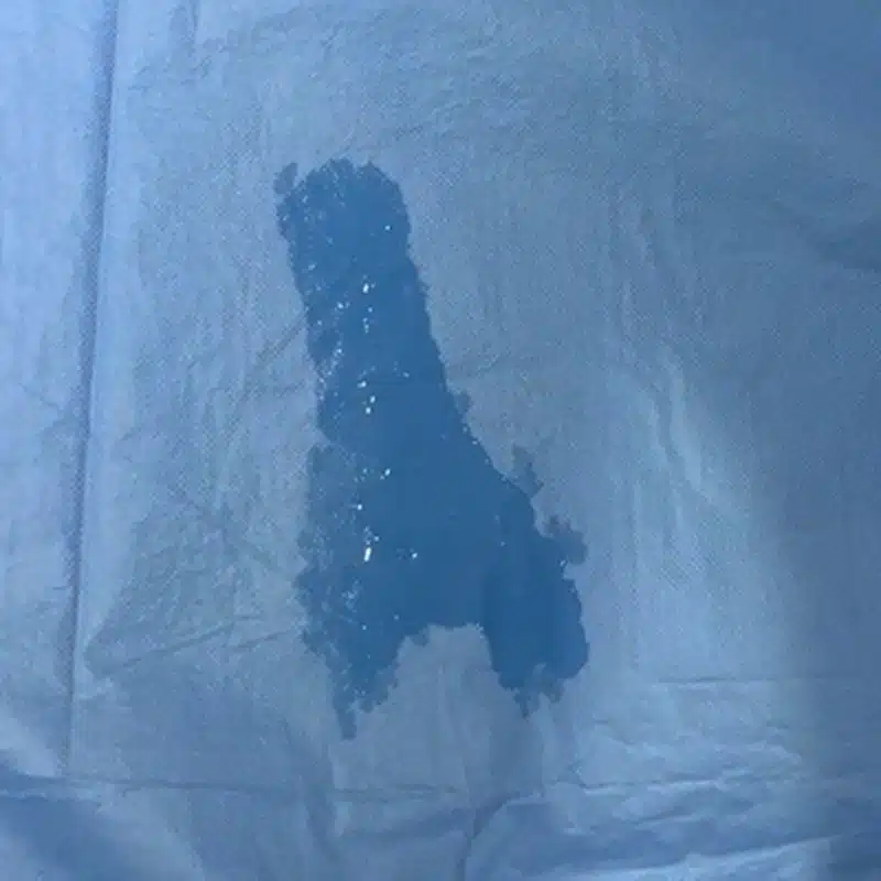 Disposable medical bed sheet with hydrophilic non woven coated waterproof film - Imagem 5