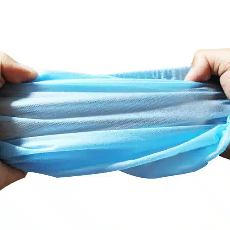 ⁦Disposable non skid overshoes one size fit all⁩ - الصورة ⁦3⁩