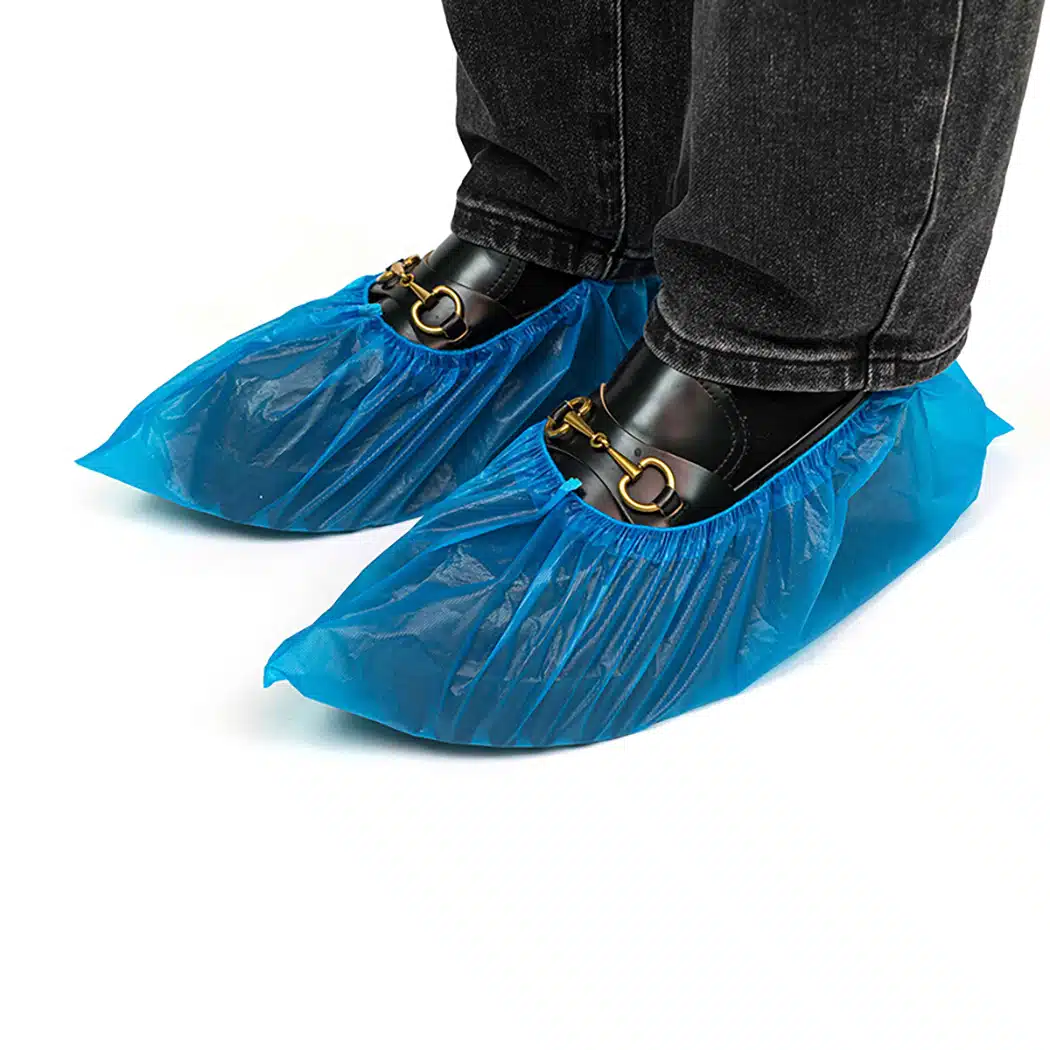 Disposable waterproof CPE shoe covers - 画像 (4)