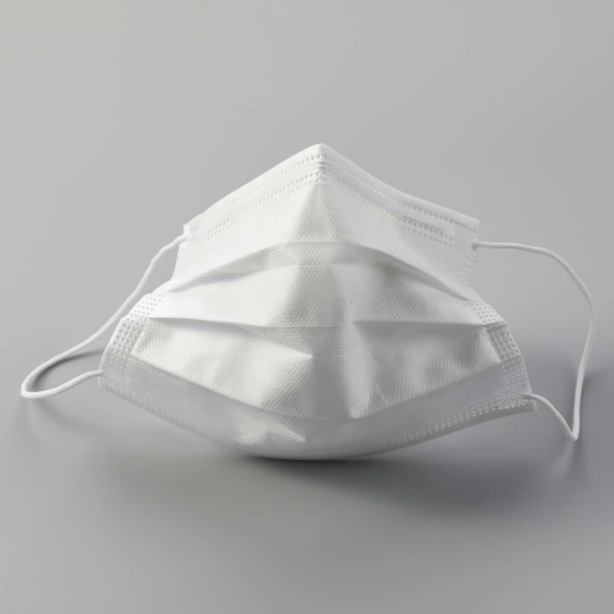 White disposable protective face mask TYPE II