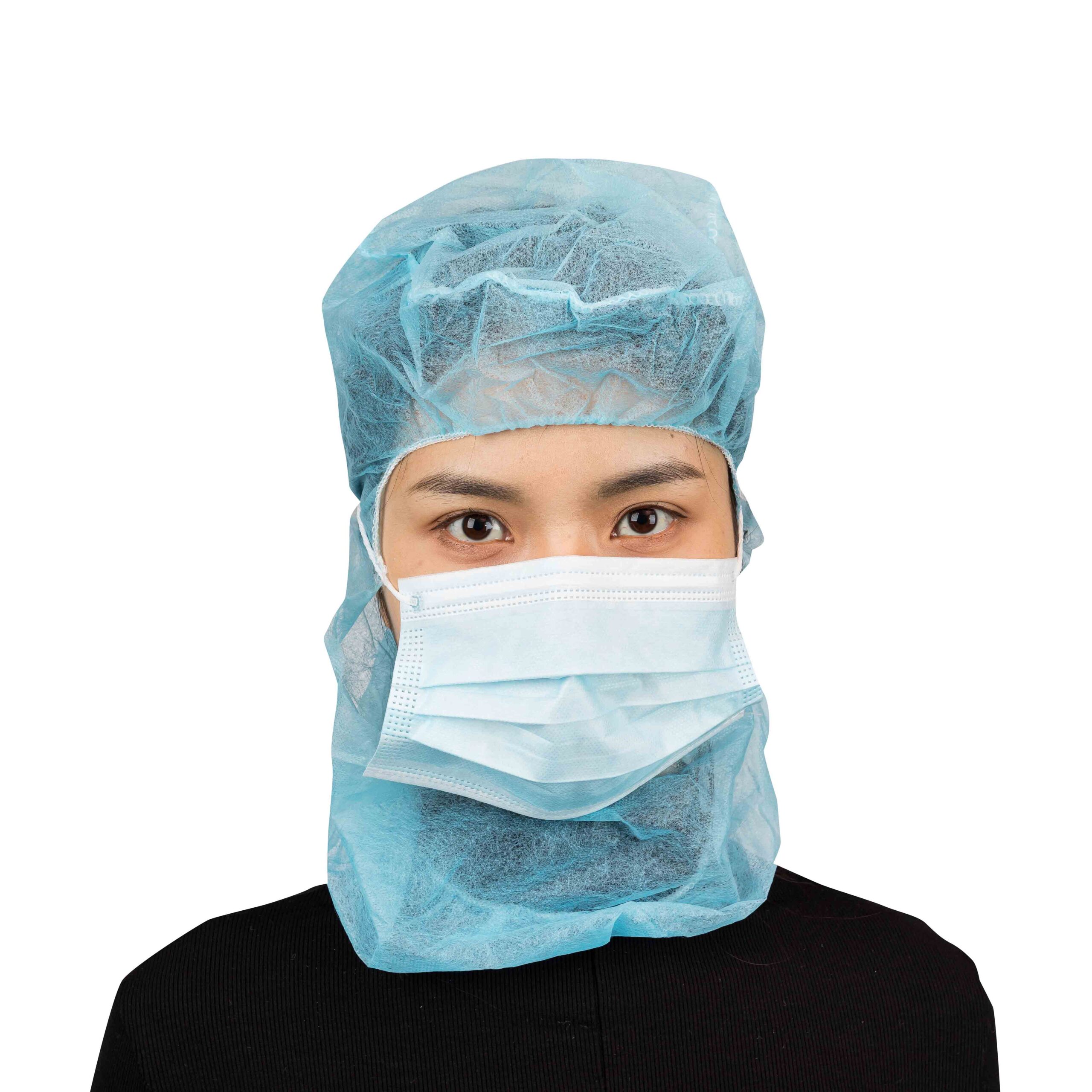 Travailleur de la santé en tenue de protection bleue